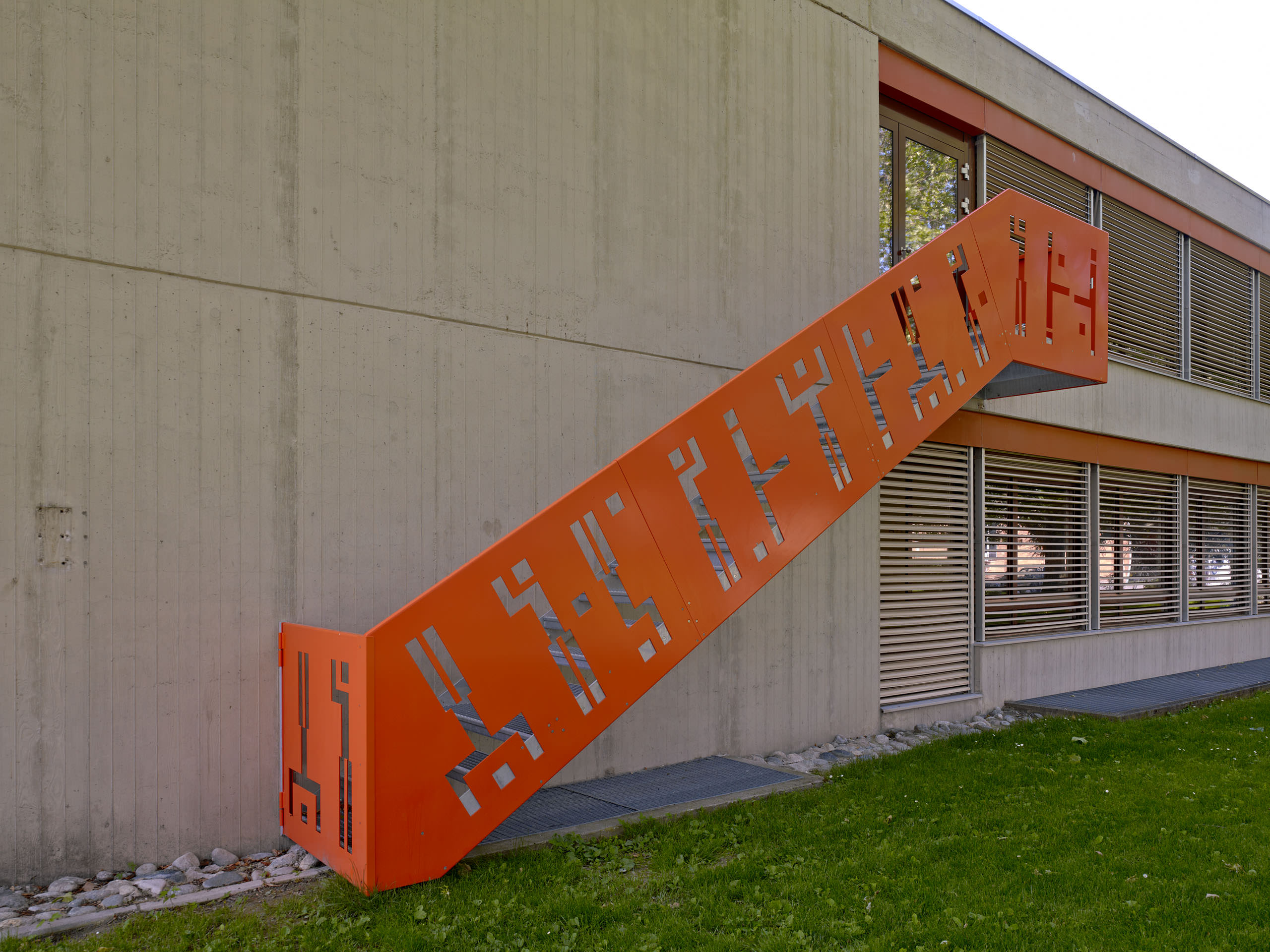 E13451 ALPA 038897 j2560